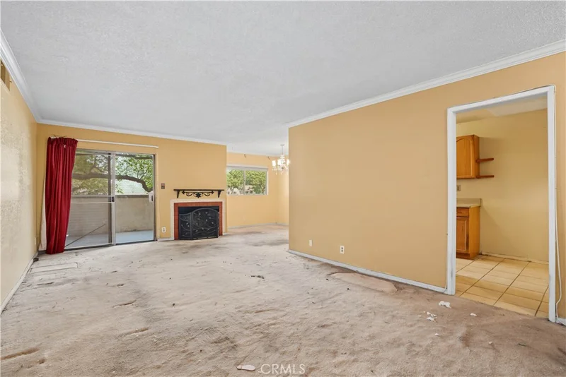 Photo 2 of 2386 E Del Mar Boulevard 112