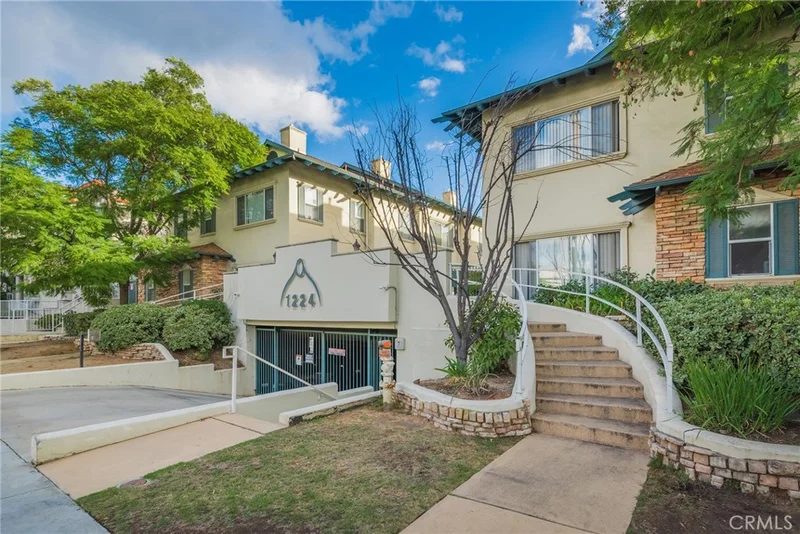 1224 Stanley Avenue 3 photo 2
