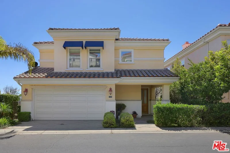 1492 Paseo De Oro