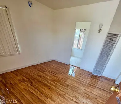 1402 W 78th Street photo 2