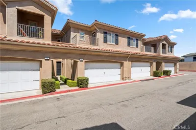20402 Santa Ana 13