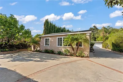 2423 San Pasqual photo 2