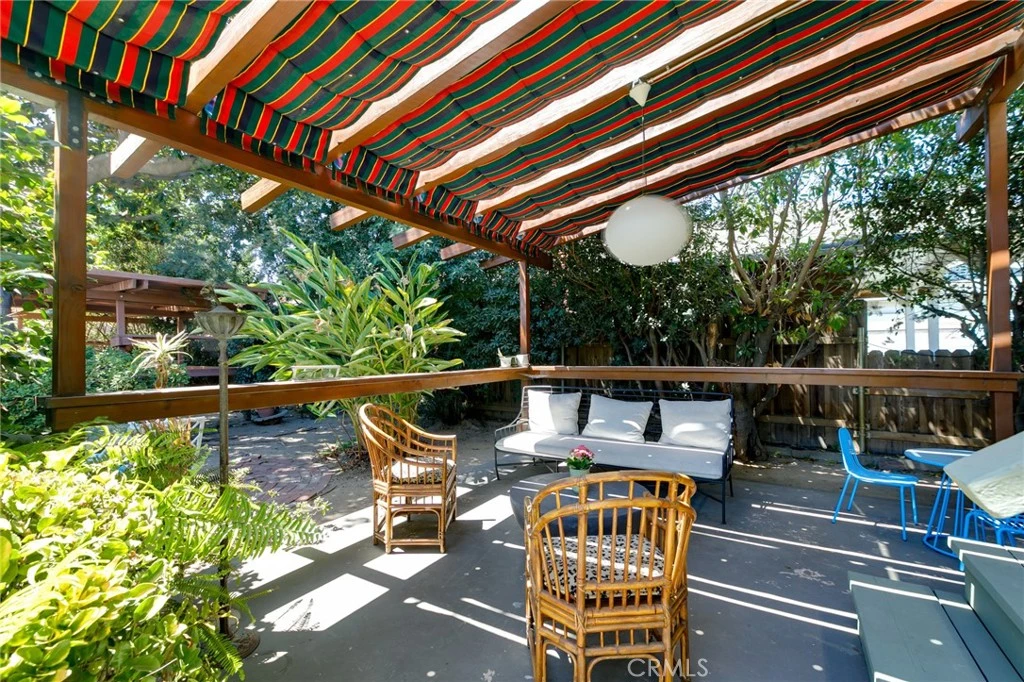 Interior 4