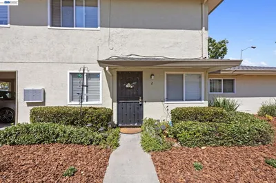 2201 Partridge Way 2