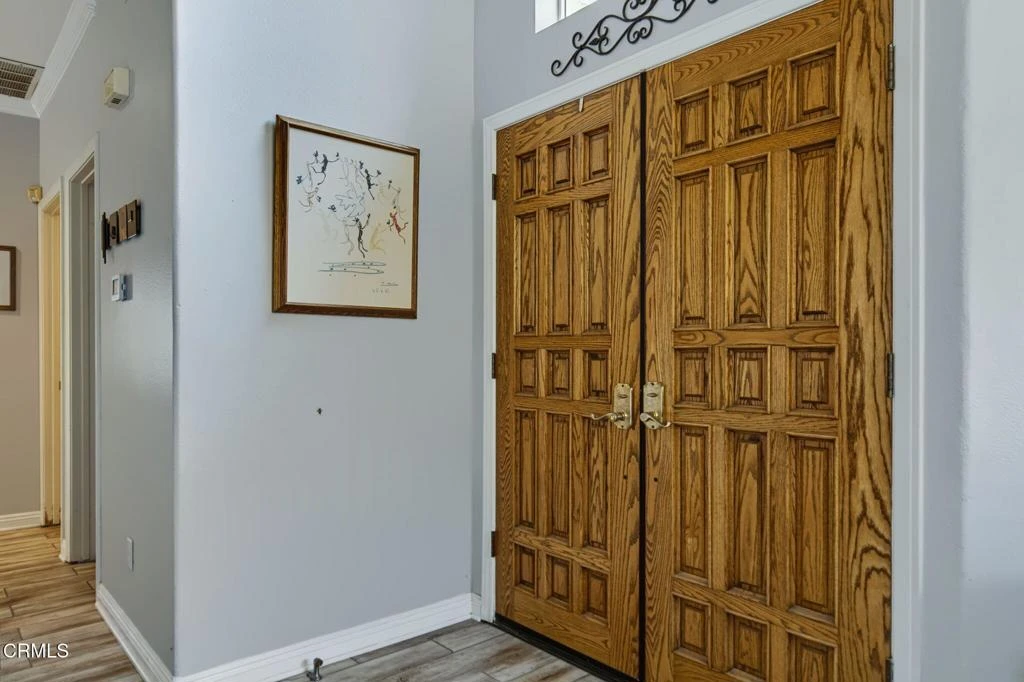 Interior 3