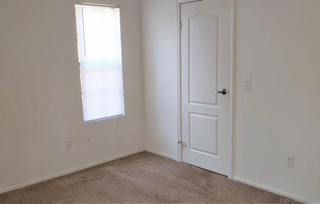 Interior 4