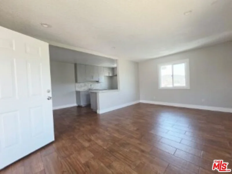 9949 Pinewood Avenue 1 photo 2