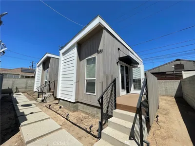 3653 W 58th Pl