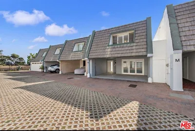 11770 Pacific Coast Highway N photo 2