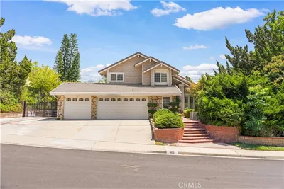 905 N Bridle Path Lane
