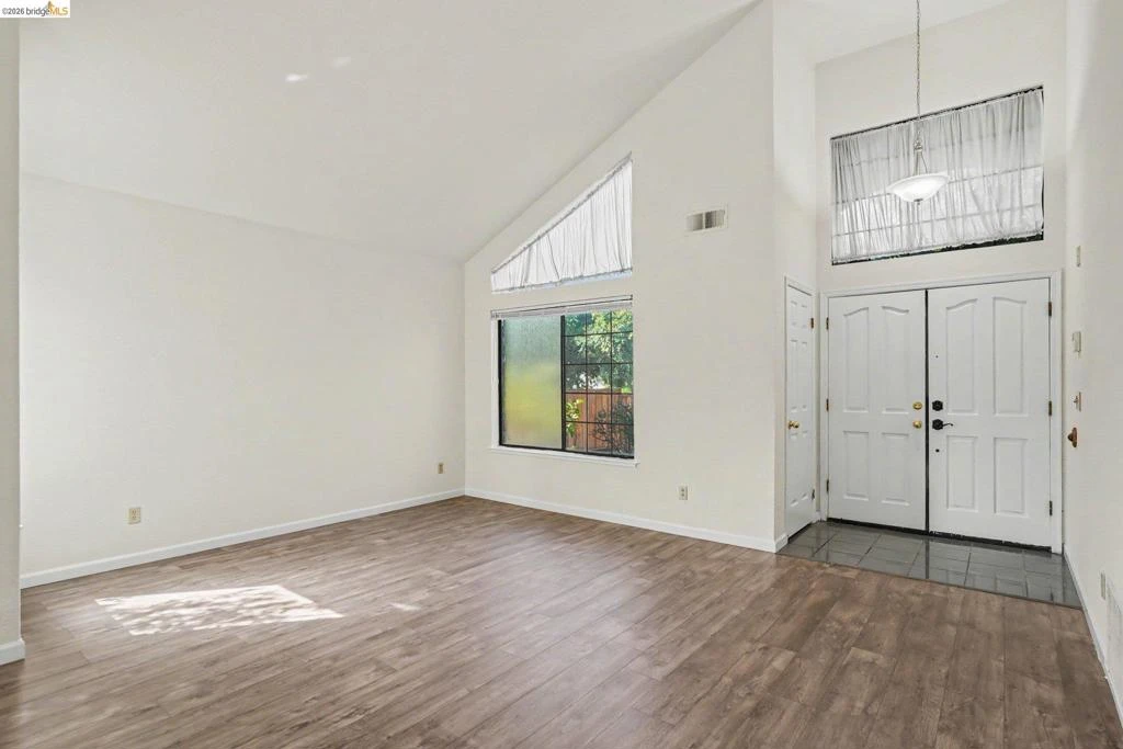 Interior 3