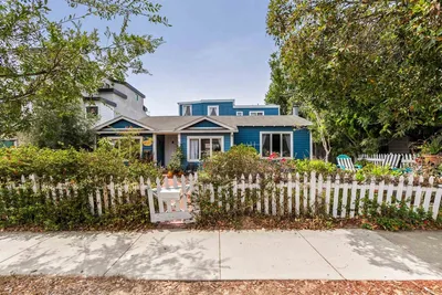 4072 Haines St photo 2