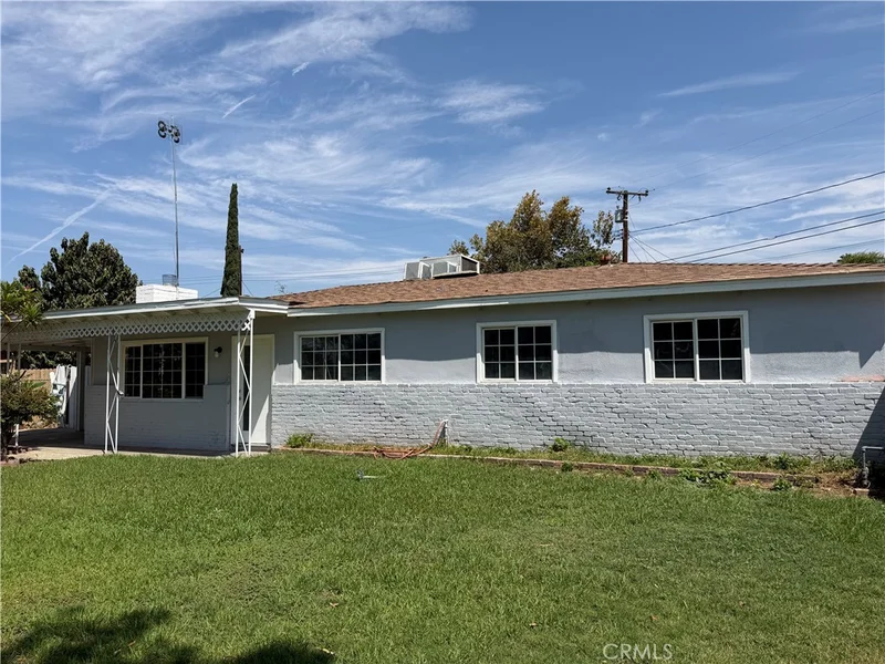 6603 Mitad Court photo 2