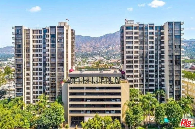 343 Pioneer Drive 1205