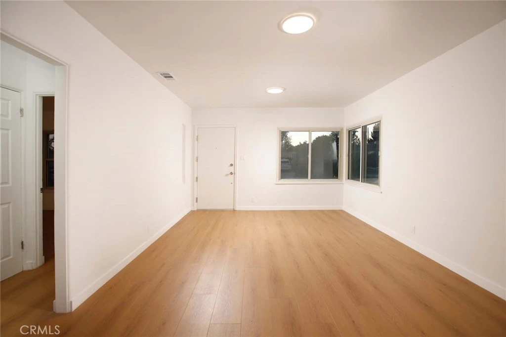 Interior 3