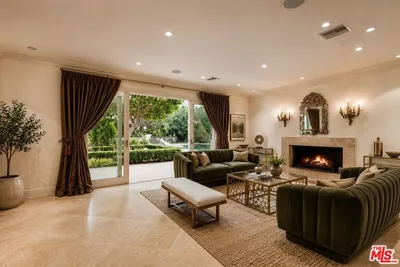 1915 Loma Vista Drive
