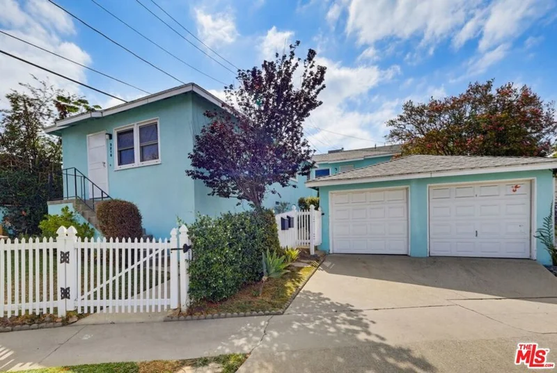 3210 Edward Avenue photo 2