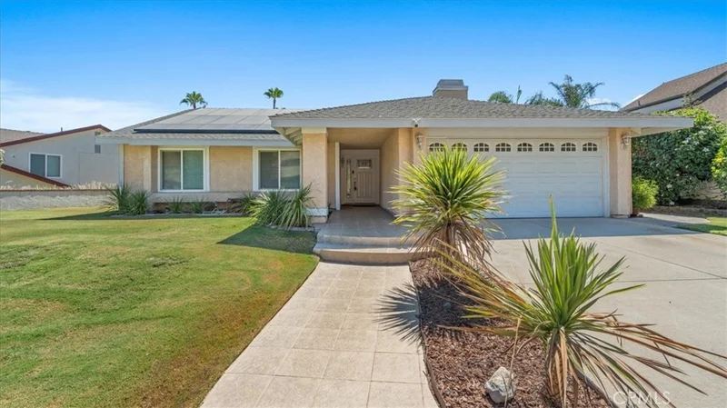 8250 Whispering Tree