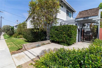 1809 Armour Lane 3