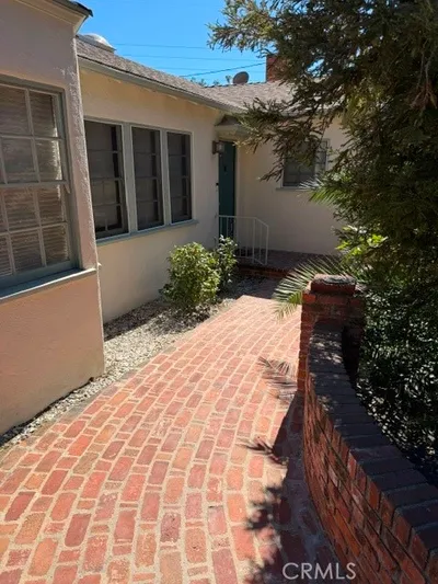 1824 Oakwood Avenue