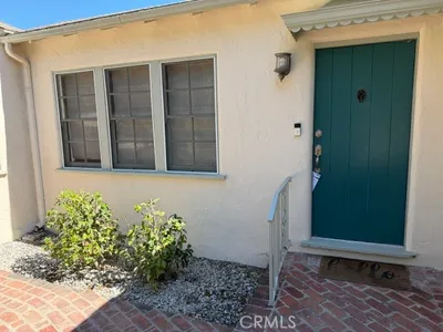 1824 Oakwood Avenue photo 2