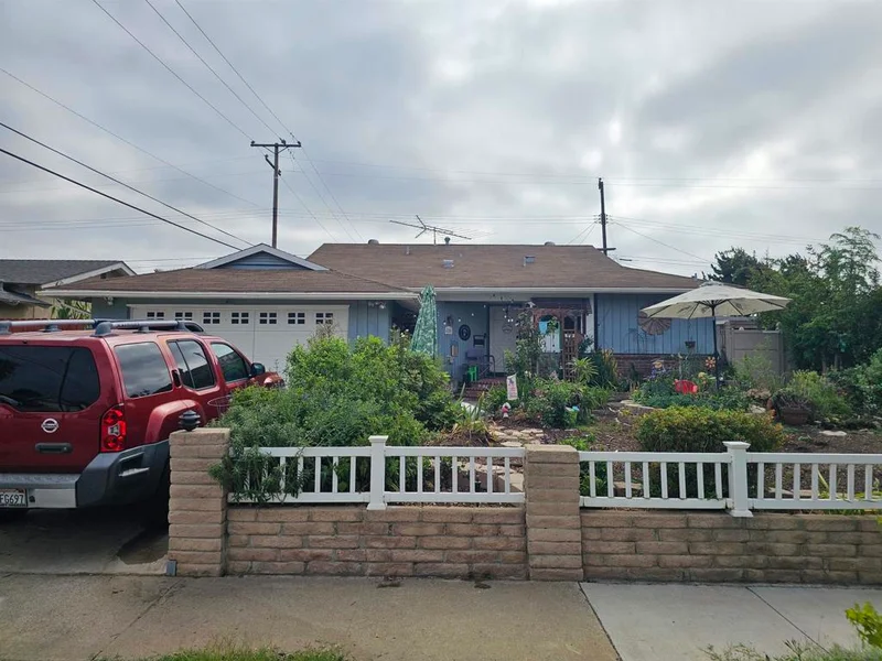 600 N Fonda