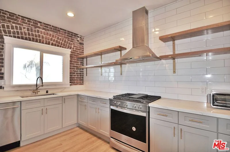 Photo 2 of 800 Pacific Avenue 401