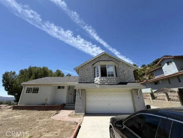 10459 Haines Canyon Avenue