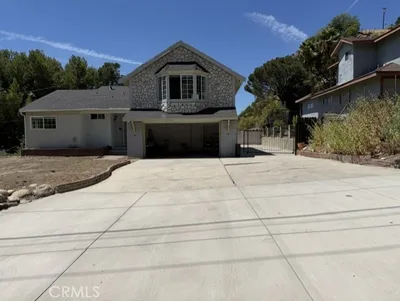 10459 Haines Canyon Avenue photo 2