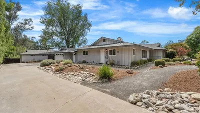 938 E Pomello Drive photo 2