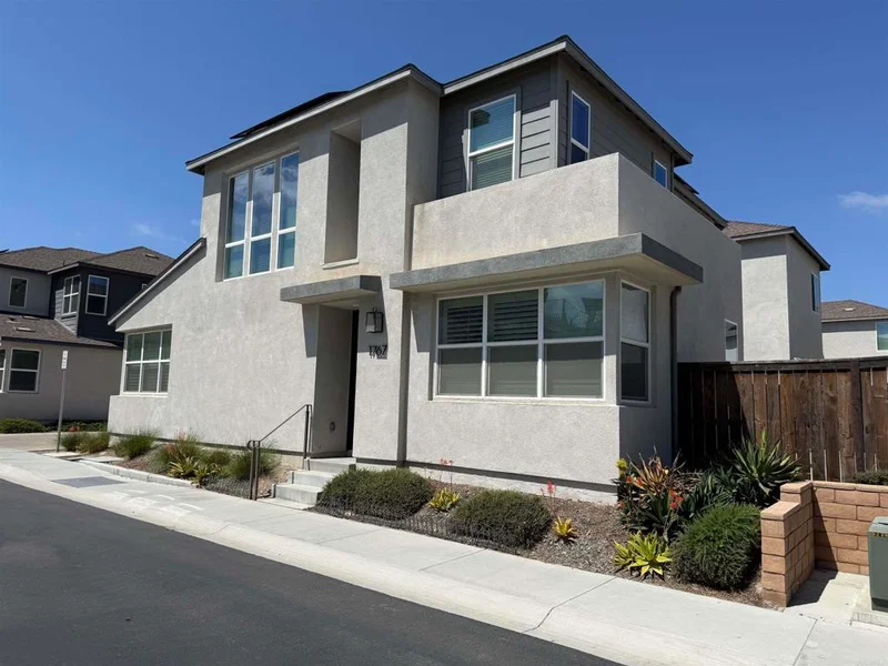 1767 Whitmore Loop photo 2