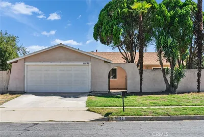 10155 Hemlock Street