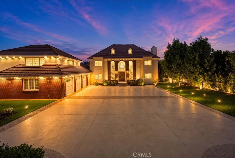 Photo 2 of 648 Pomello Drive