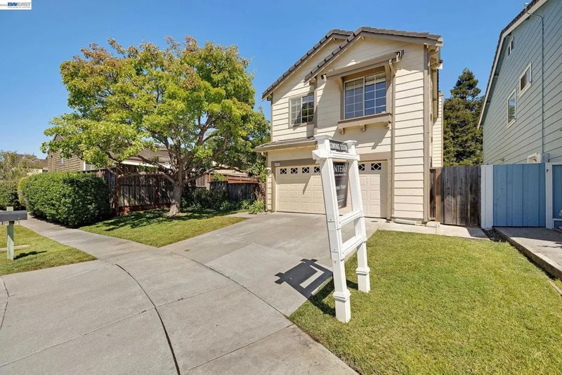 Photo 2 of 4290 Tiburon Dr