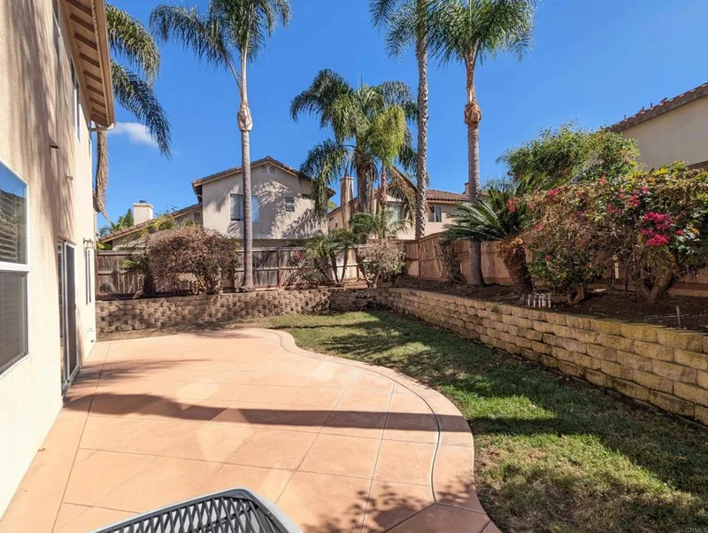 4737 Lagunita Way photo 2