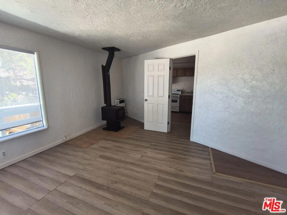 Interior 4