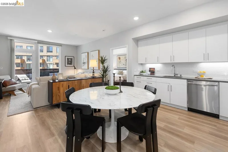 Photo 2 of 260 Brooklyn Basin Way 419