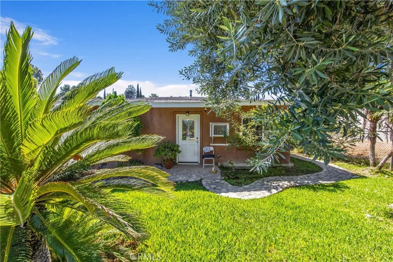 Photo 2 of 7609 El Cerrito Rd