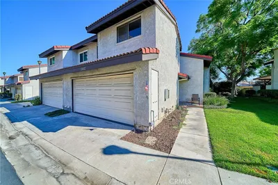 11832 Los Alisos Circle