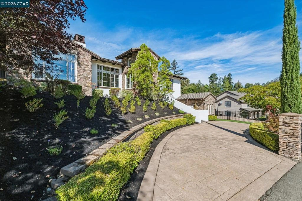 Interior 2