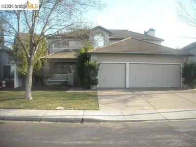 880 WOODSONG LANE