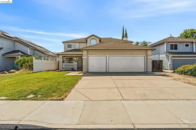880 WOODSONG LANE photo 2