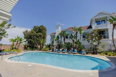 810 Harbor Cliff Way 230 photo 2
