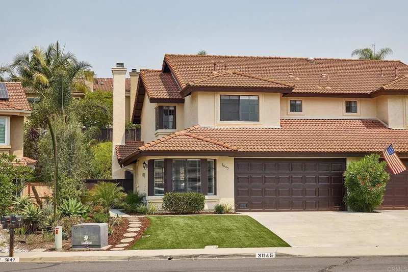 3045 Greenwich Street photo 2