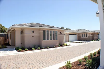 1468 Ronald Way