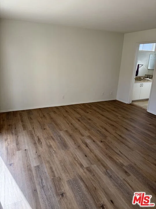 1250 S Westgate Avenue 203 photo 2