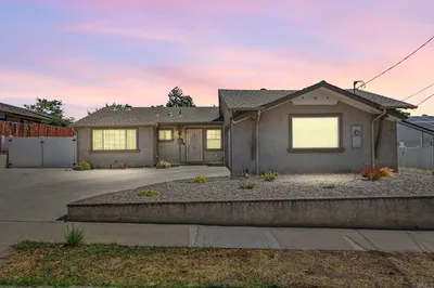 8378 Lake Ashwood Avenue photo 2