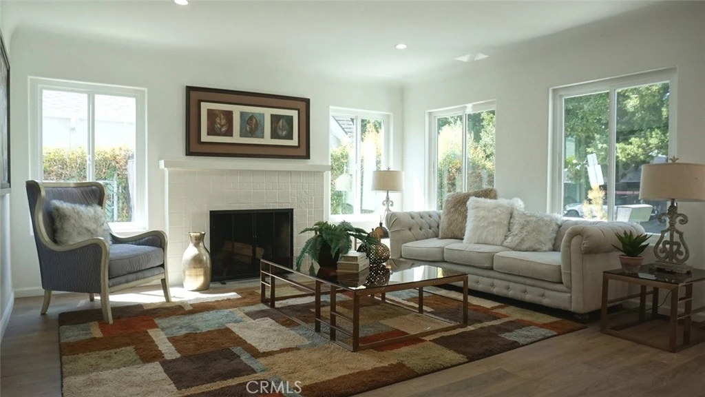 Interior 3