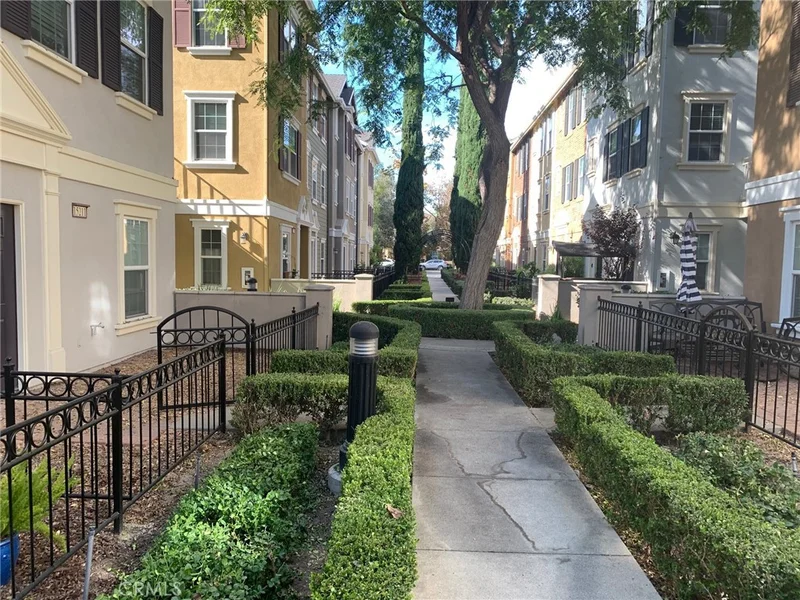15213 Lafayette photo 2