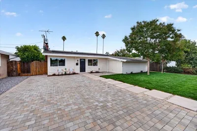 224 Marianna Way photo 2